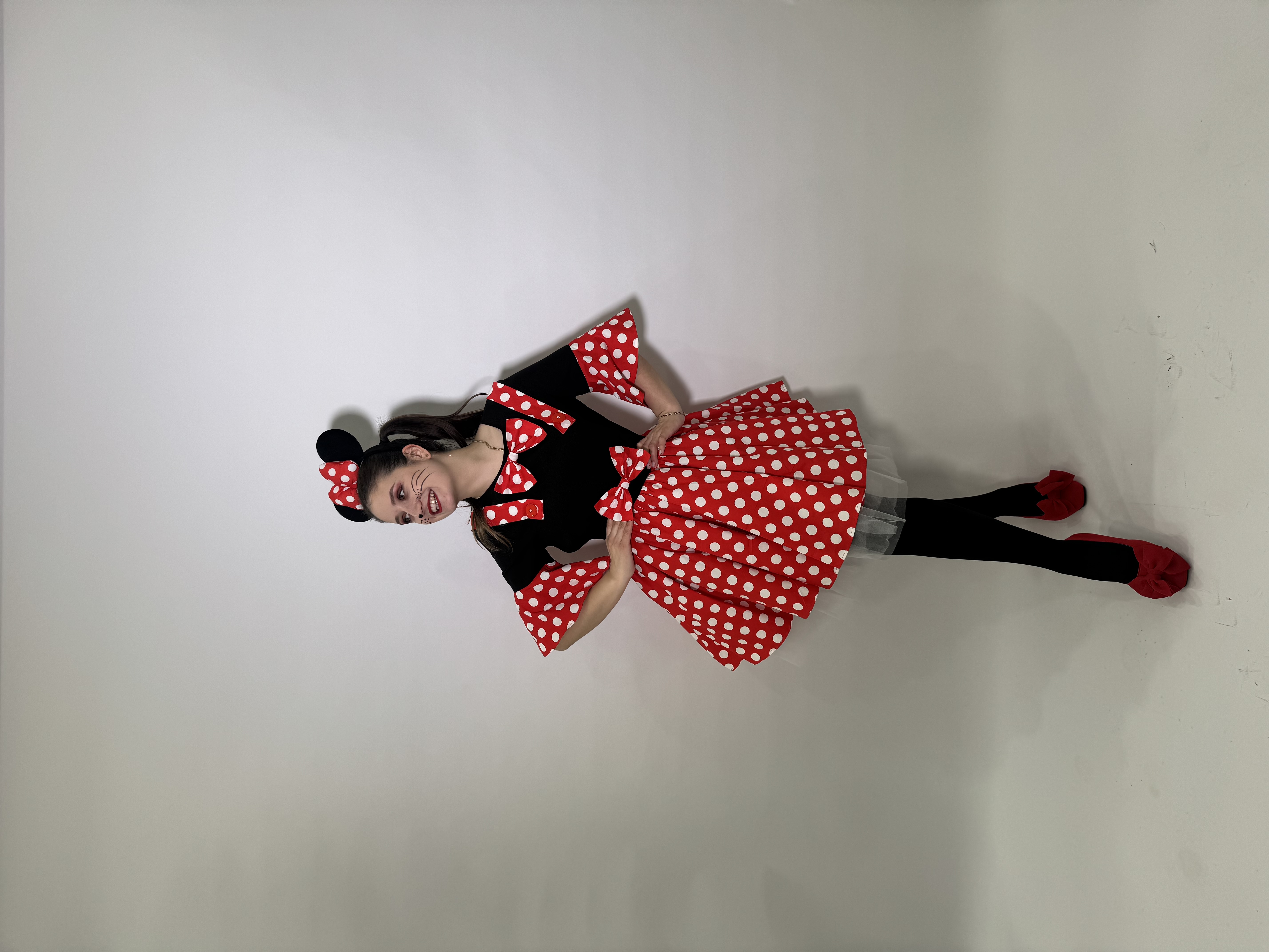 Minnie Mouse - poza laterala